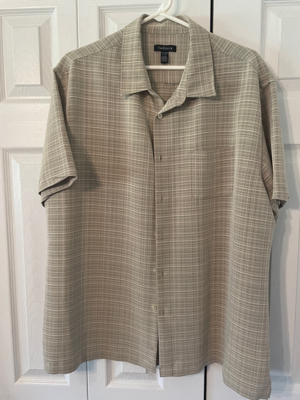 Van Heusen Short Sleeve Button-Down Plaid Shirt in Beige and Light Gray